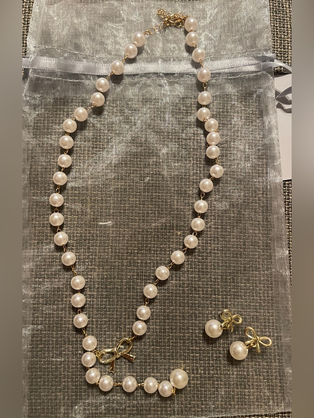 Assorted Costume Jewelry and Accessories Bundle Set *Minor Flaws* - Picture 11 of 16